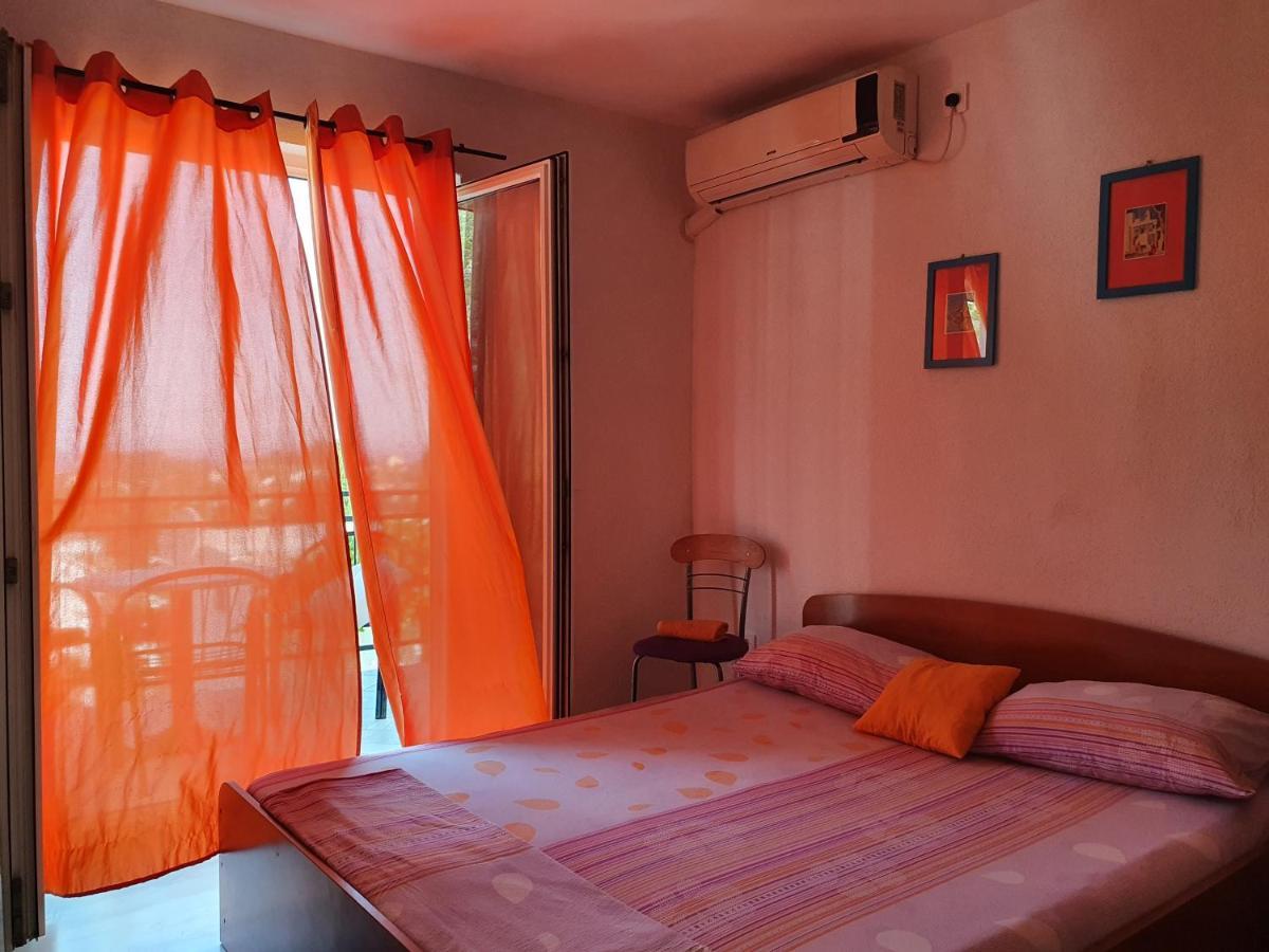 Petar Apartment Trpanj Bagian luar foto